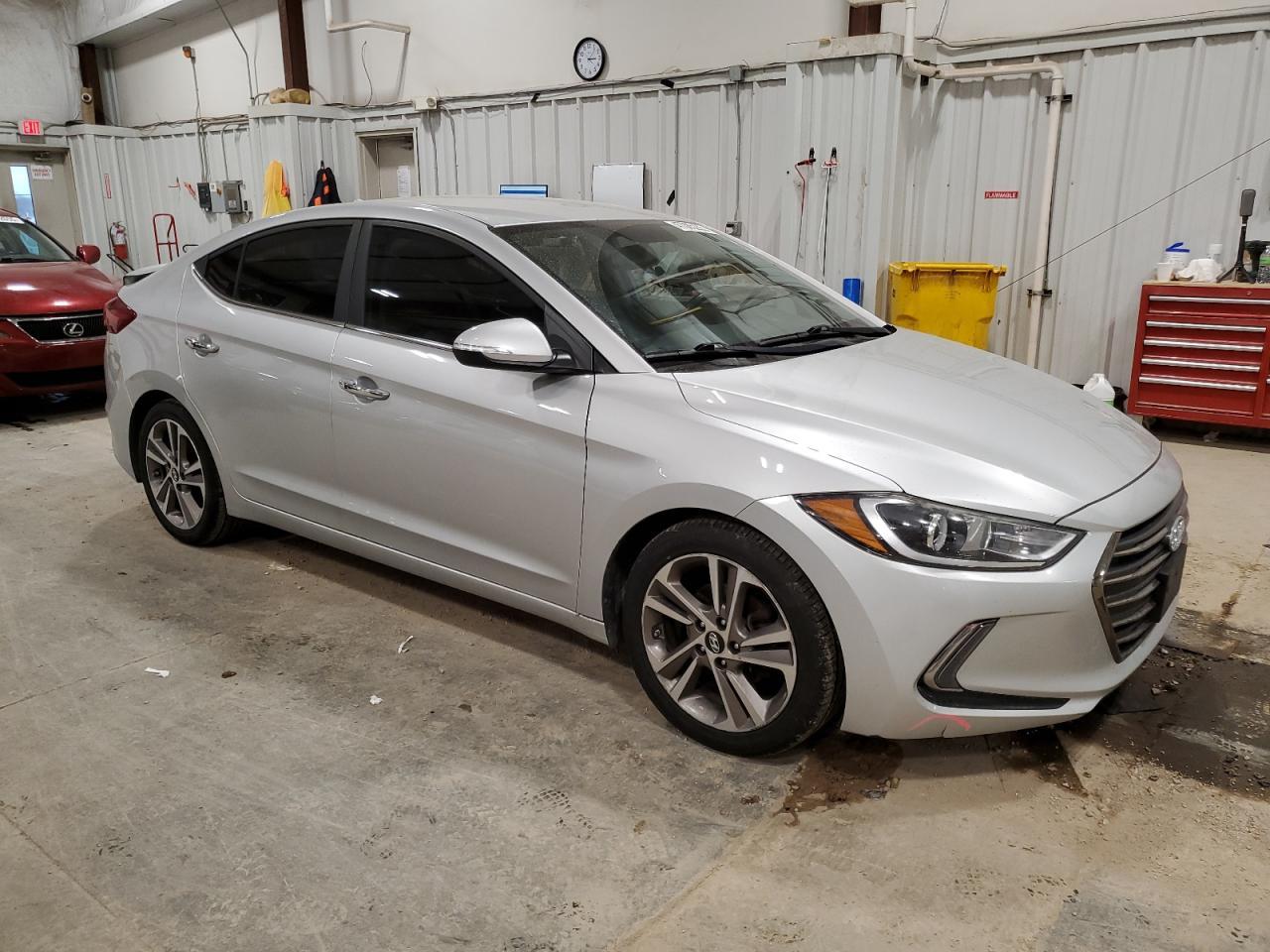 2017 HYUNDAI ELANTRA SE - Image 4