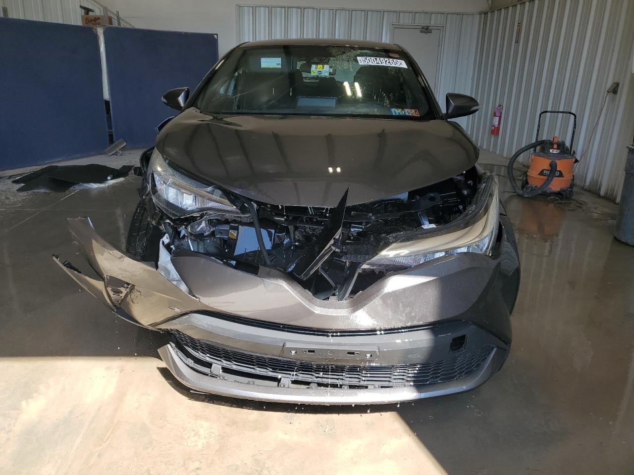 2021 TOYOTA C-HR XLE - Фото 5