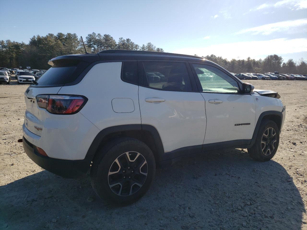2019 JEEP COMPASS TR - Image 3