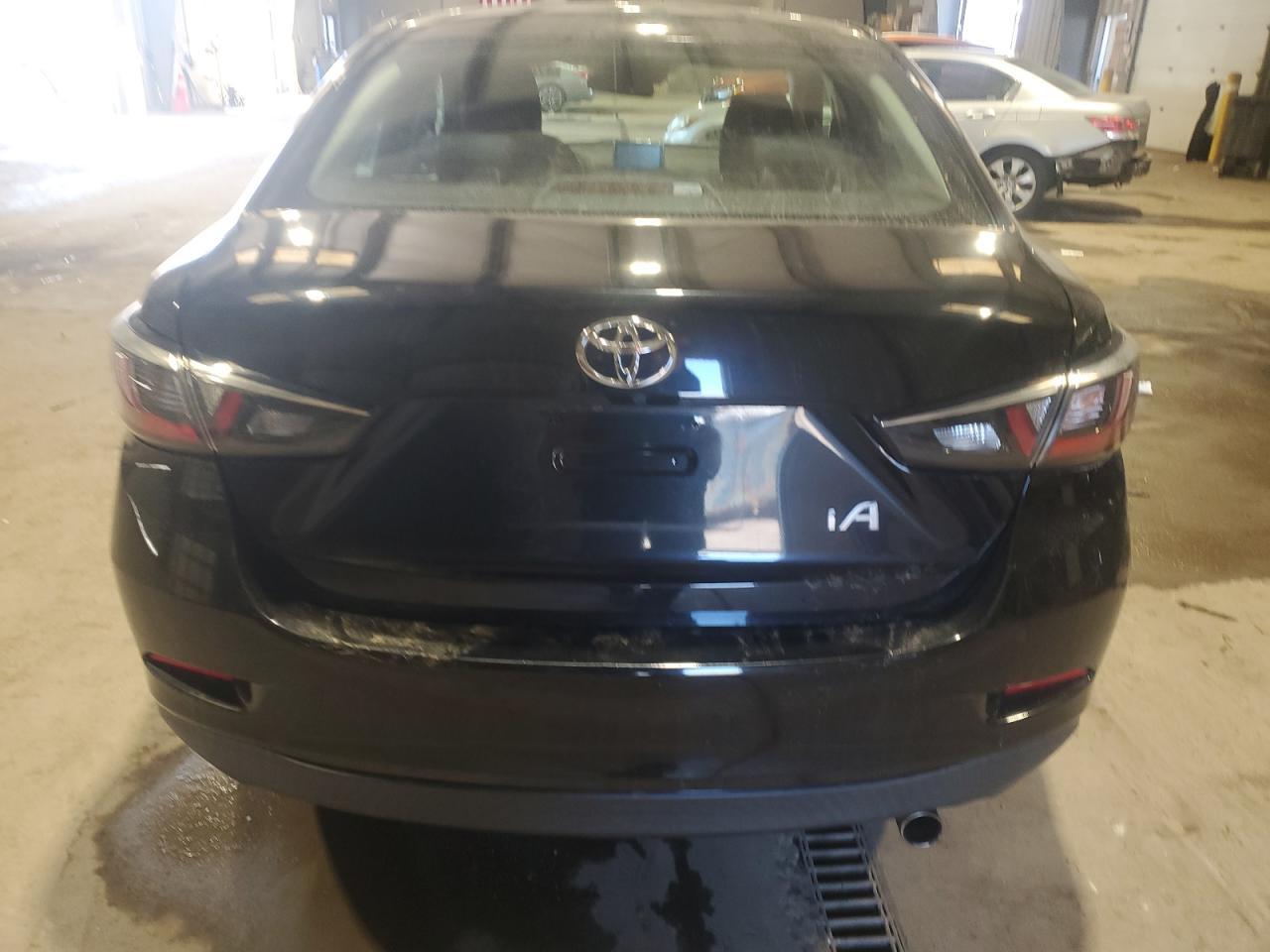 2017 TOYOTA YARIS IA - Фото 6