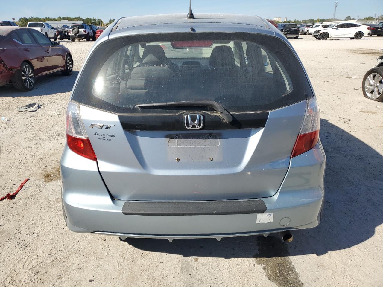 2011 HONDA FIT - Image 6