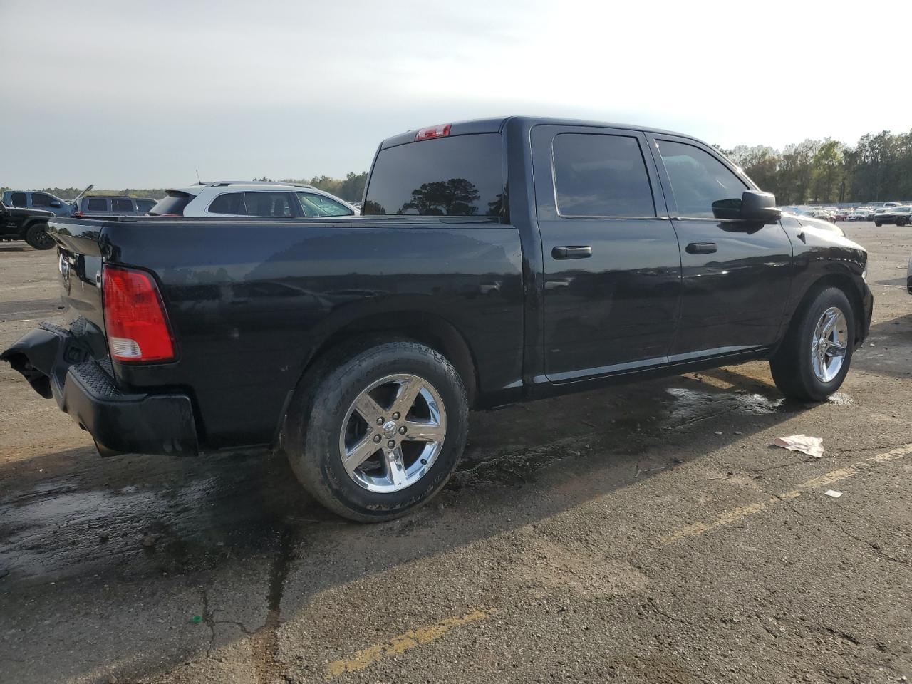 2017 RAM 1500 ST - Фото 3