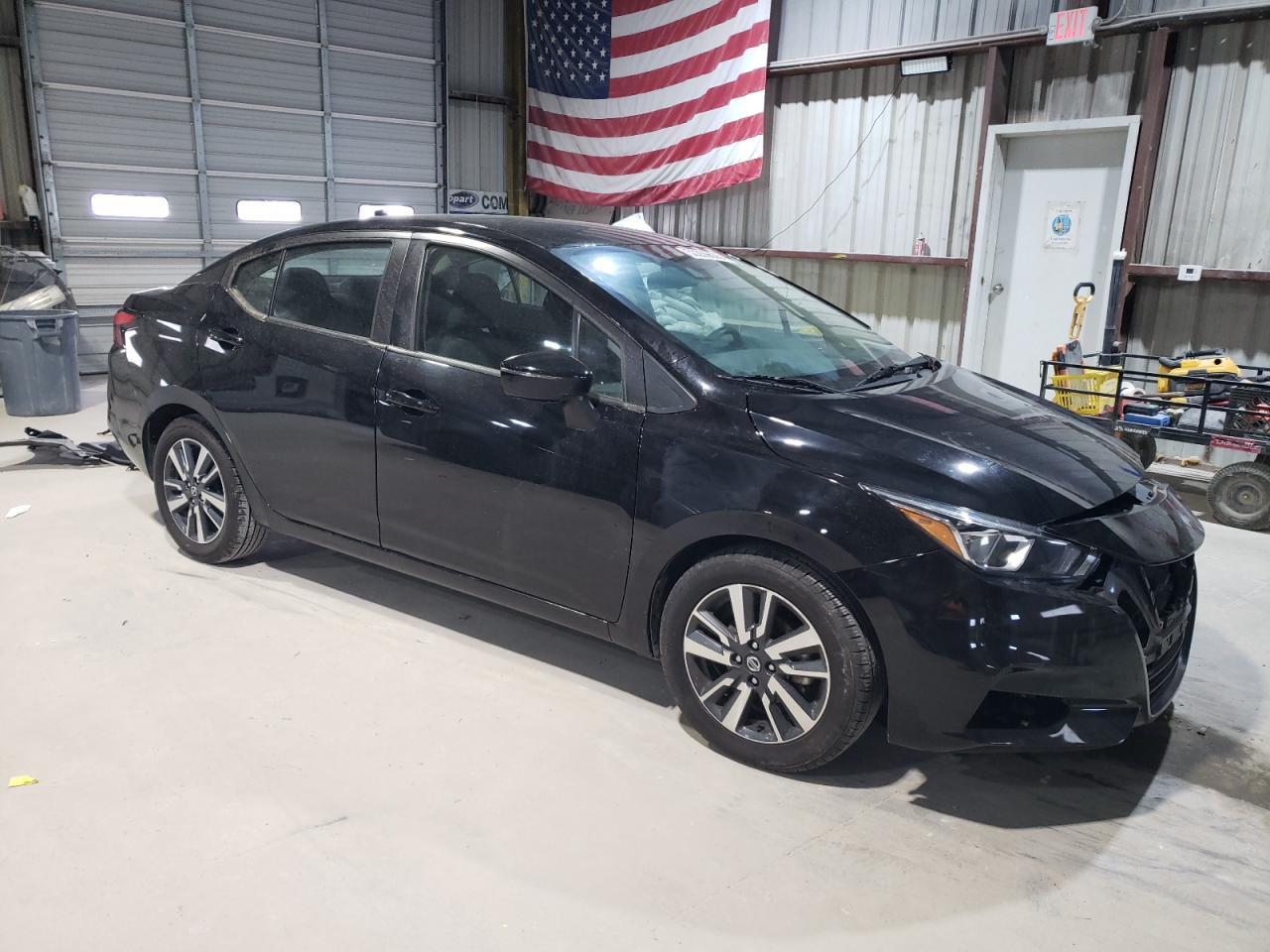 2021 NISSAN VERSA SV - Image 4