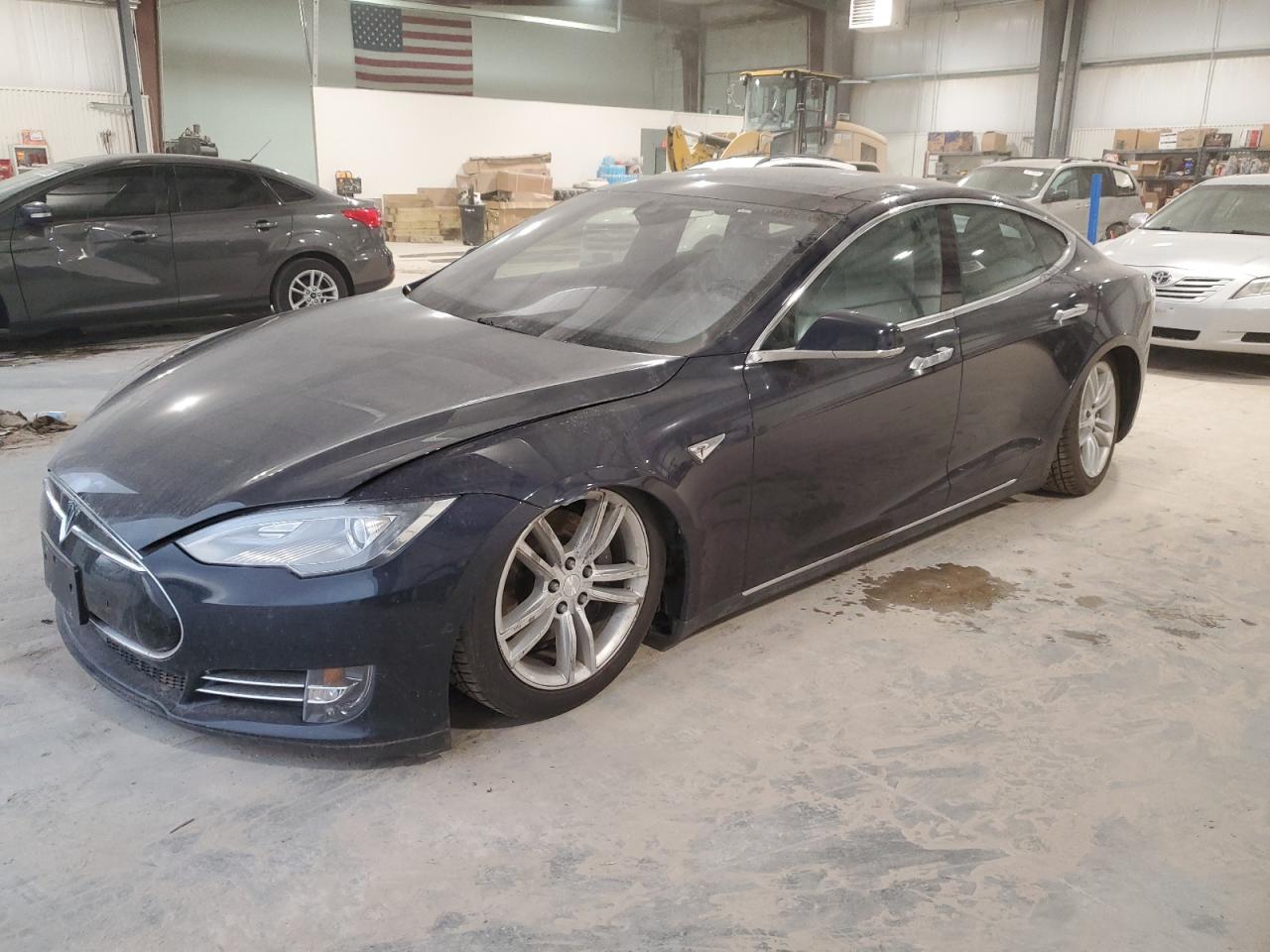 2015 TESLA MODEL S 85