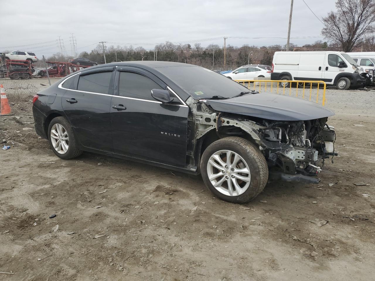 2017 CHEVROLET MALIBU LT - Image 4
