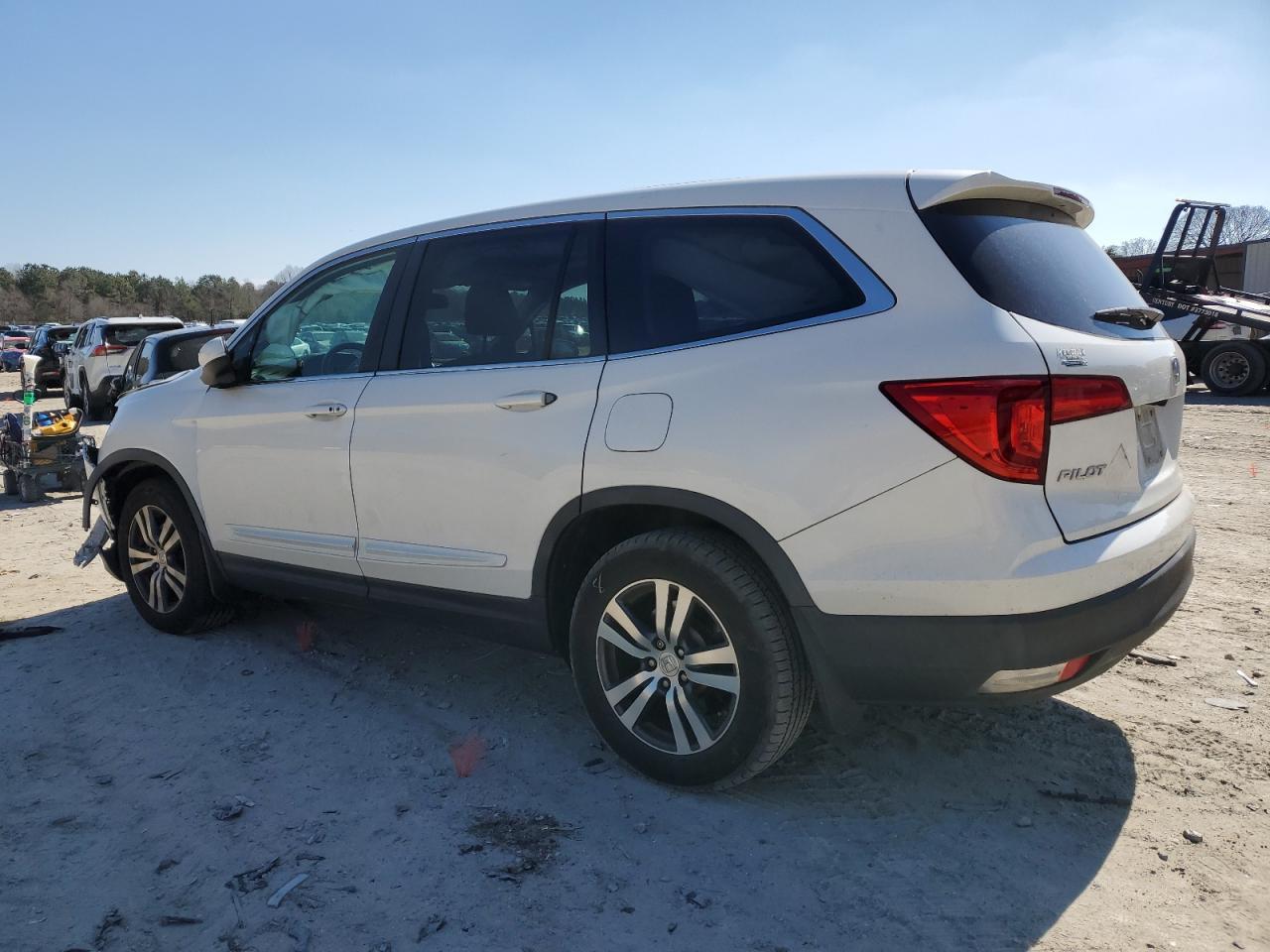 2017 HONDA PILOT EXL - Image 2