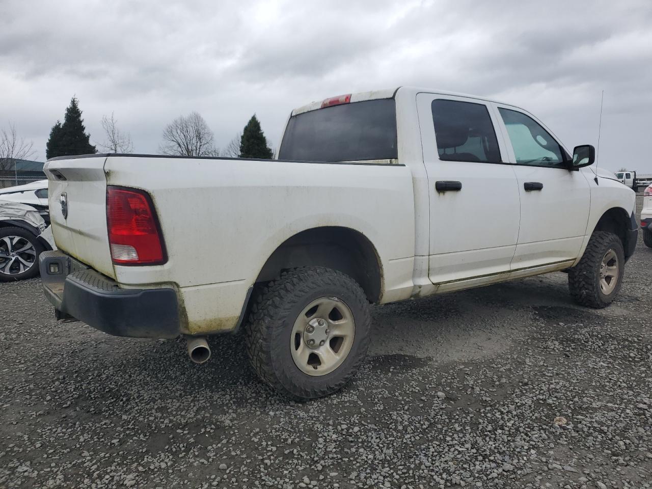 2015 RAM 1500 ST - Фото 3
