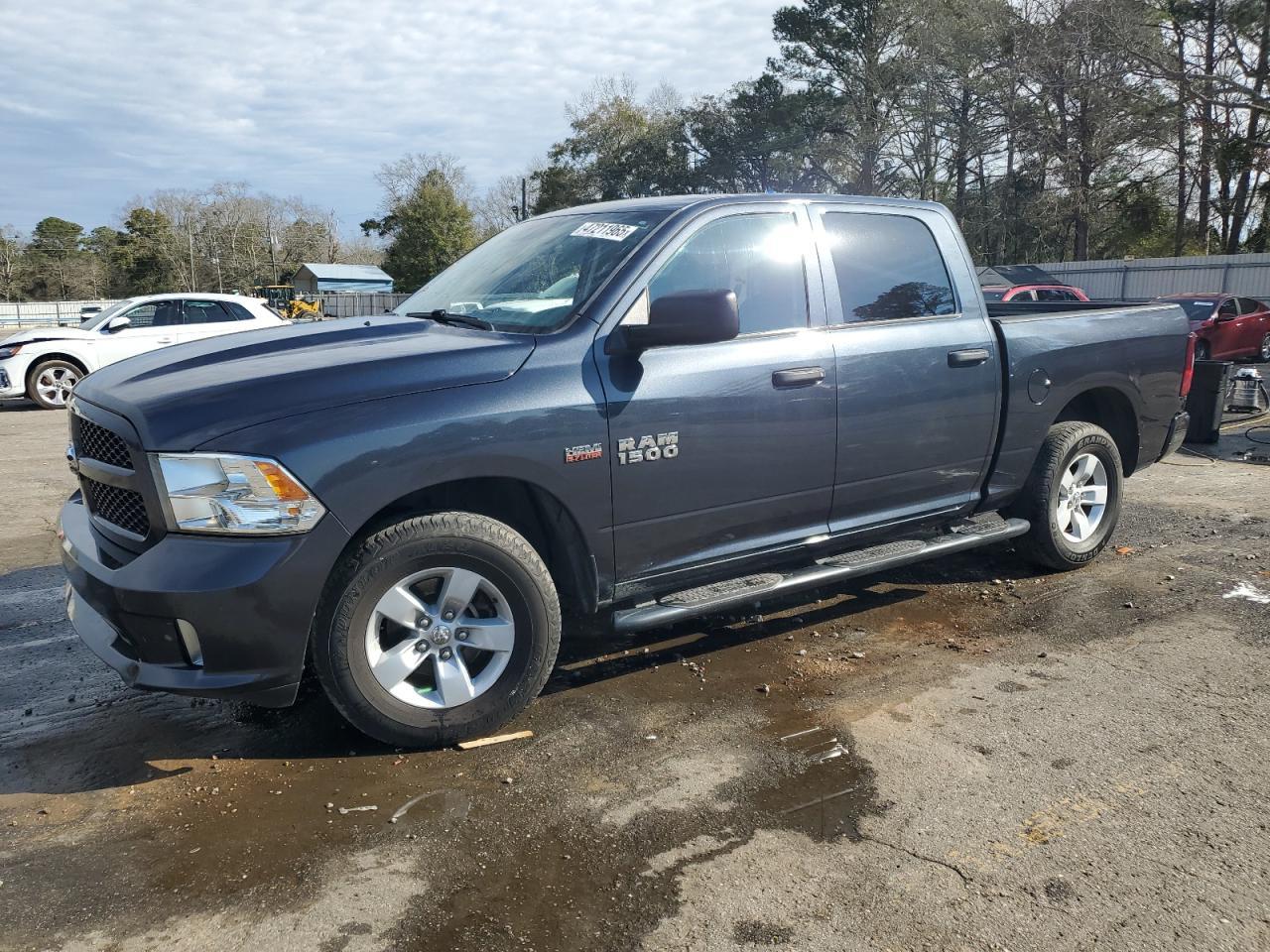 2018 RAM 1500 ST