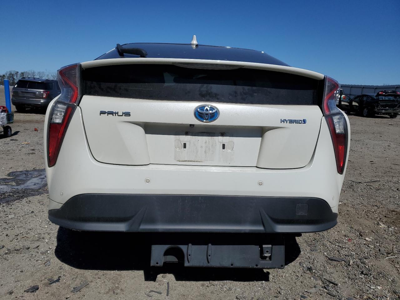 2016 TOYOTA PRIUS - Image 6