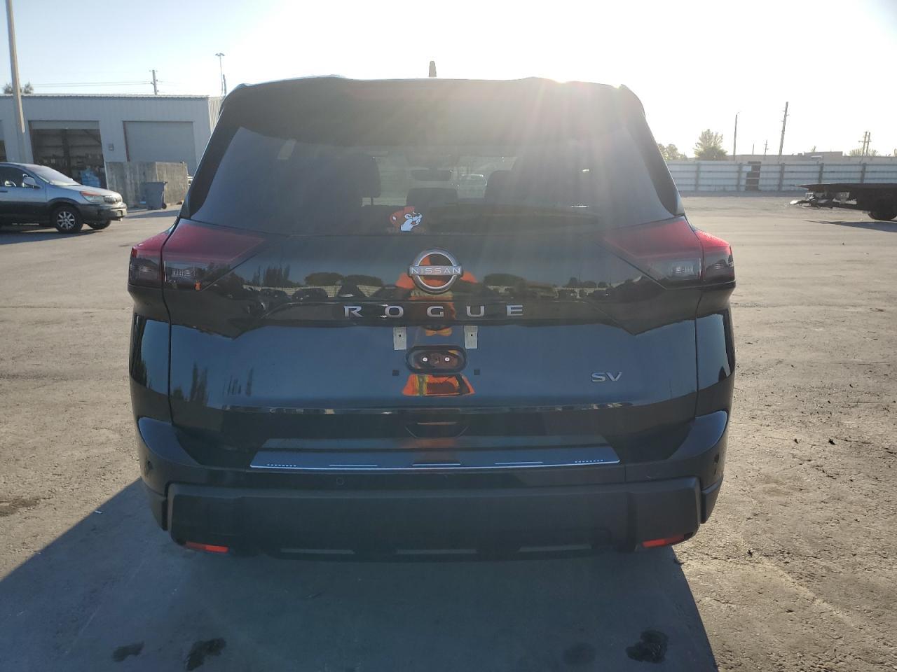 2024 NISSAN ROGUE SV - Фото 6