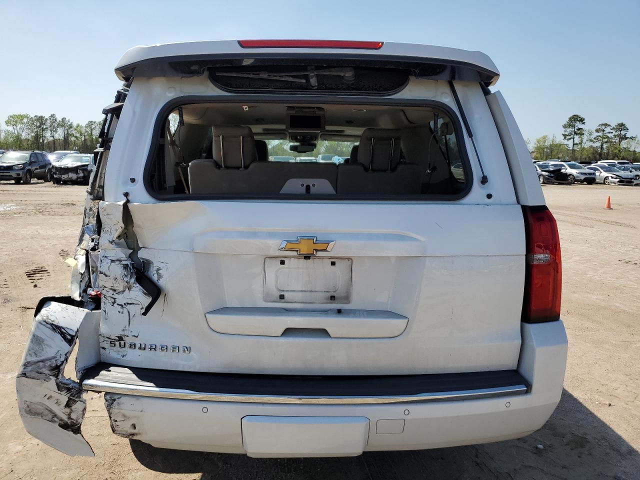 2016 CHEVROLET SUBURBAN C - Фото 6