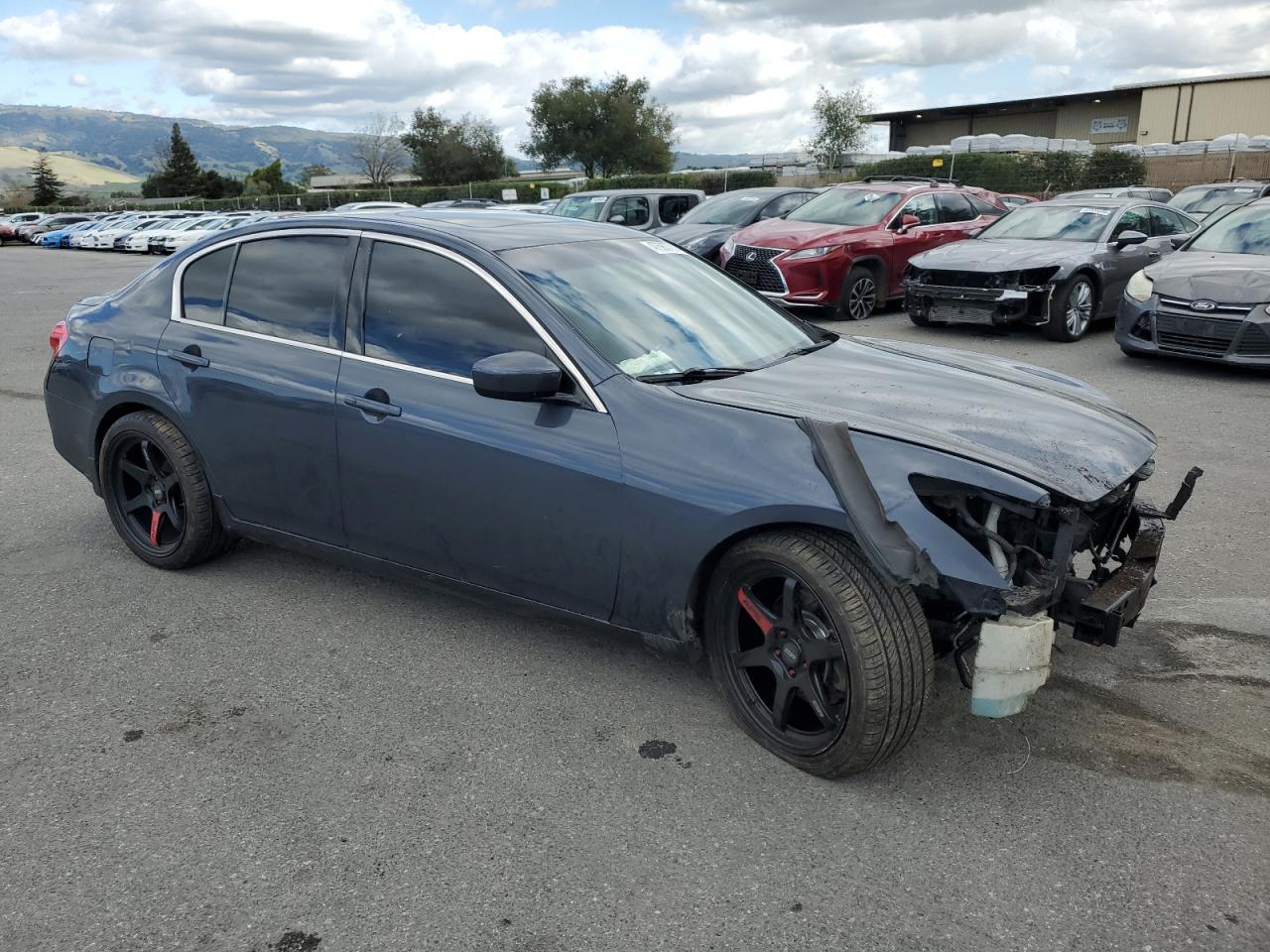 2011 INFINITI G37 BASE - Фото 4