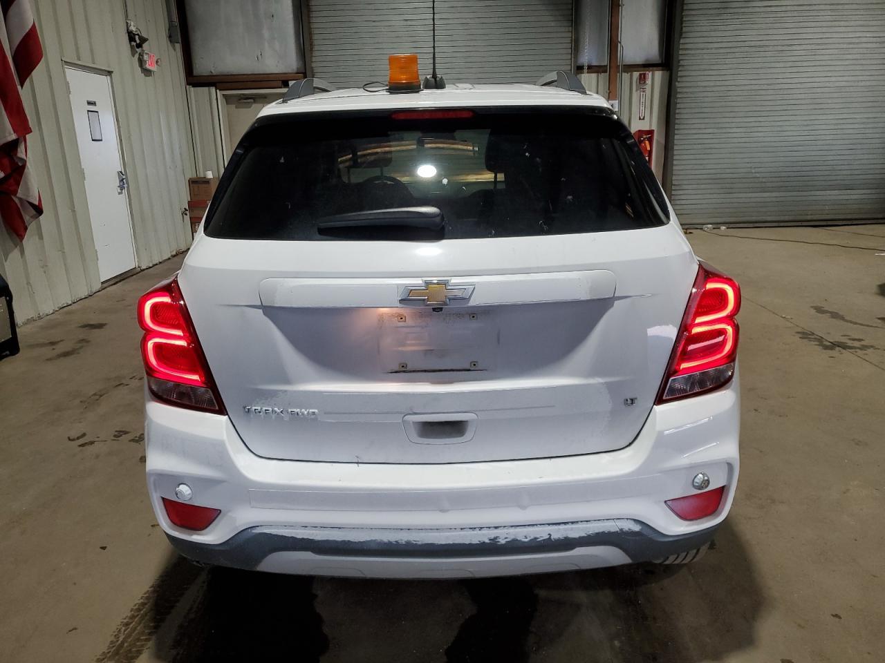 2019 CHEVROLET TRAX 1LT - Фото 6