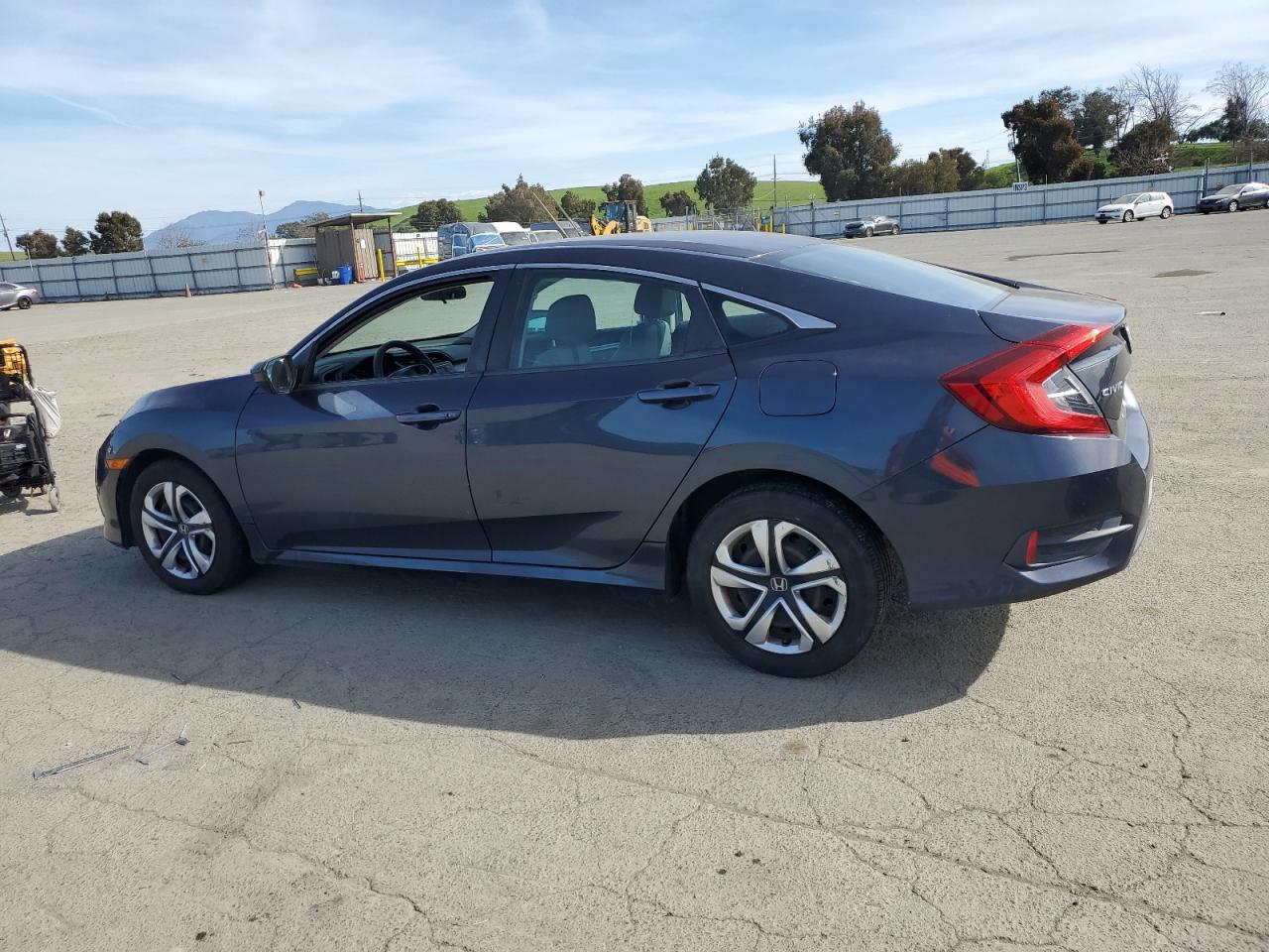 2016 HONDA CIVIC LX - Image 2