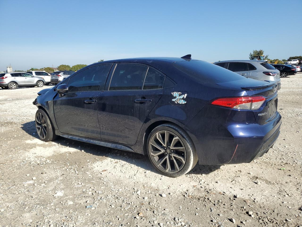 2020 TOYOTA COROLLA SE - Фото 2