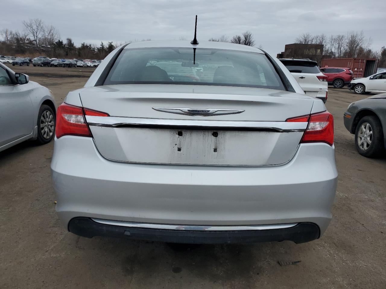 2012 CHRYSLER 200 - Image 6