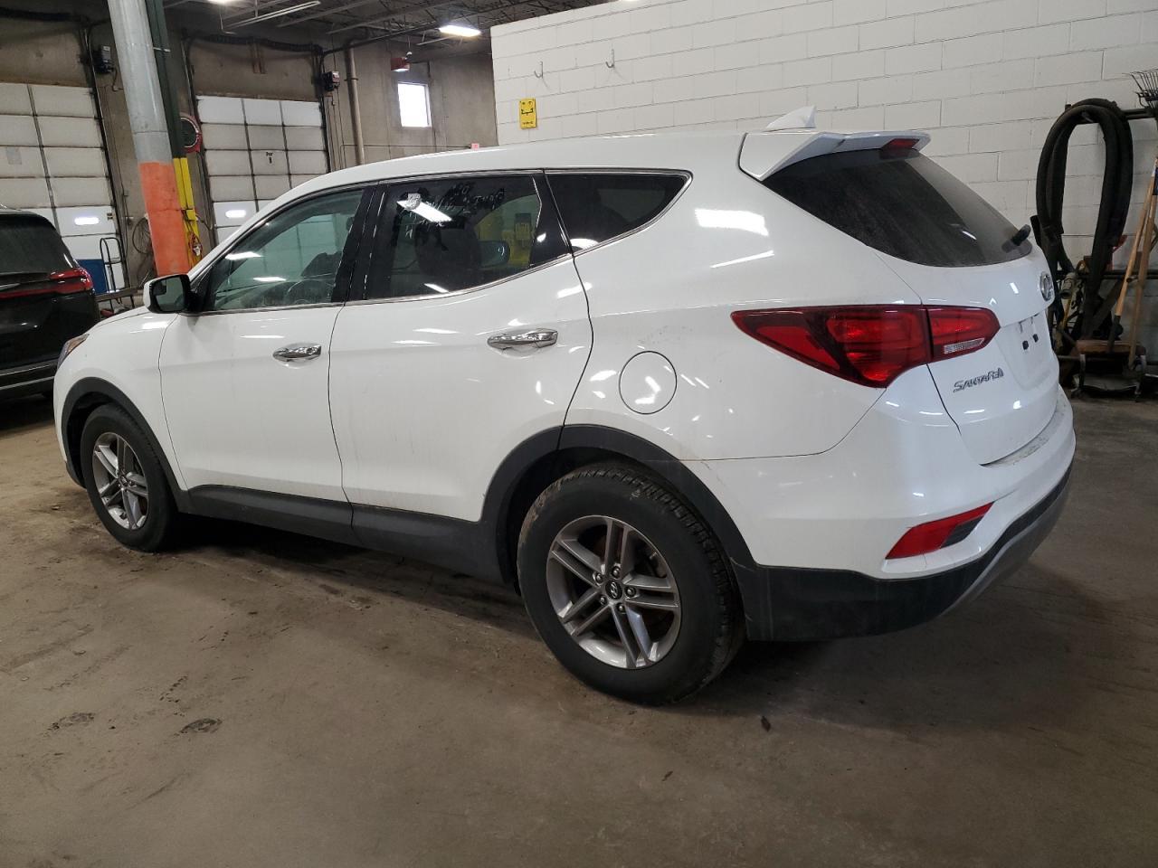 2017 HYUNDAI SANTA FE S - Фото 2