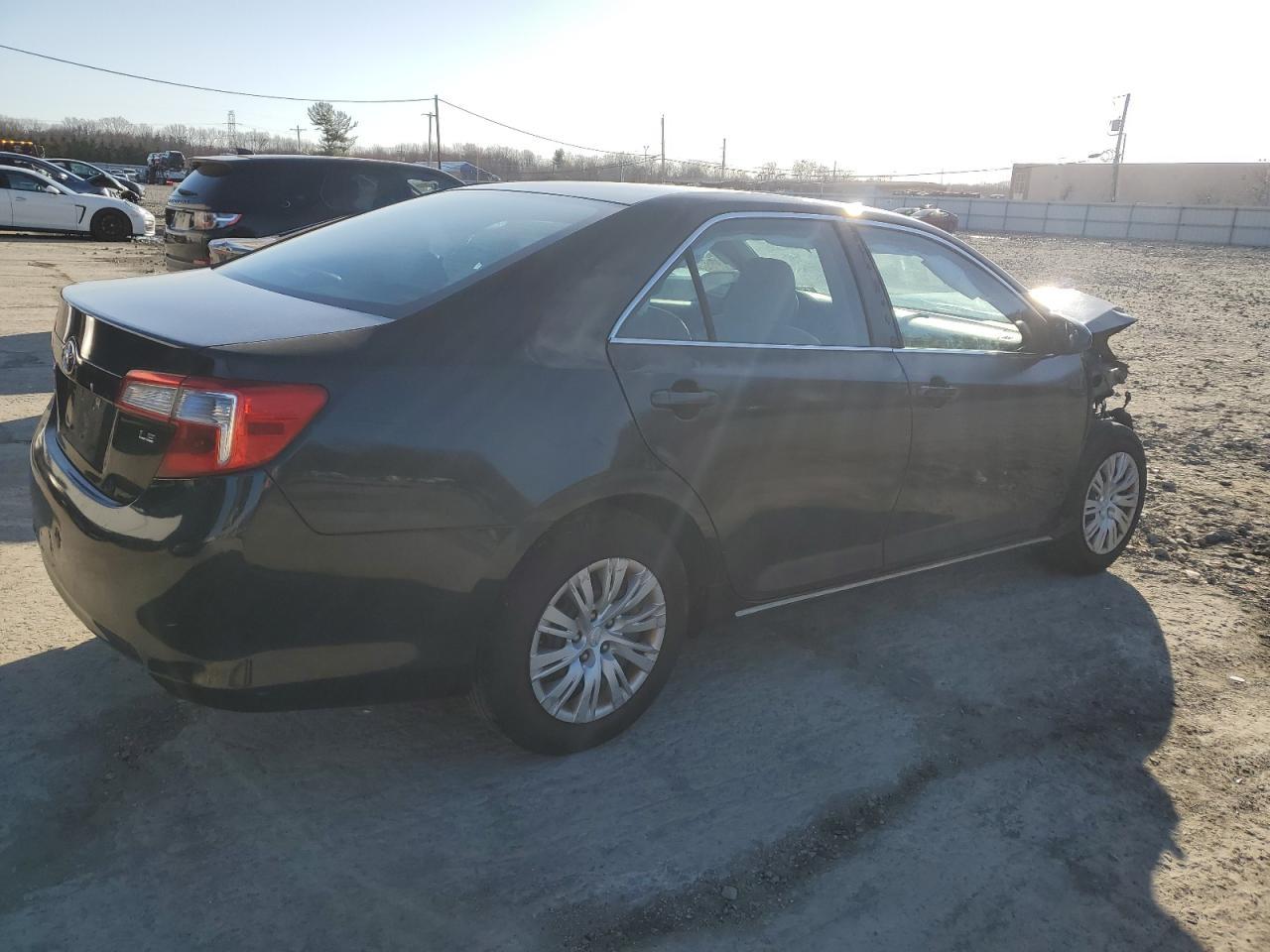 2013 TOYOTA CAMRY L - Image 3