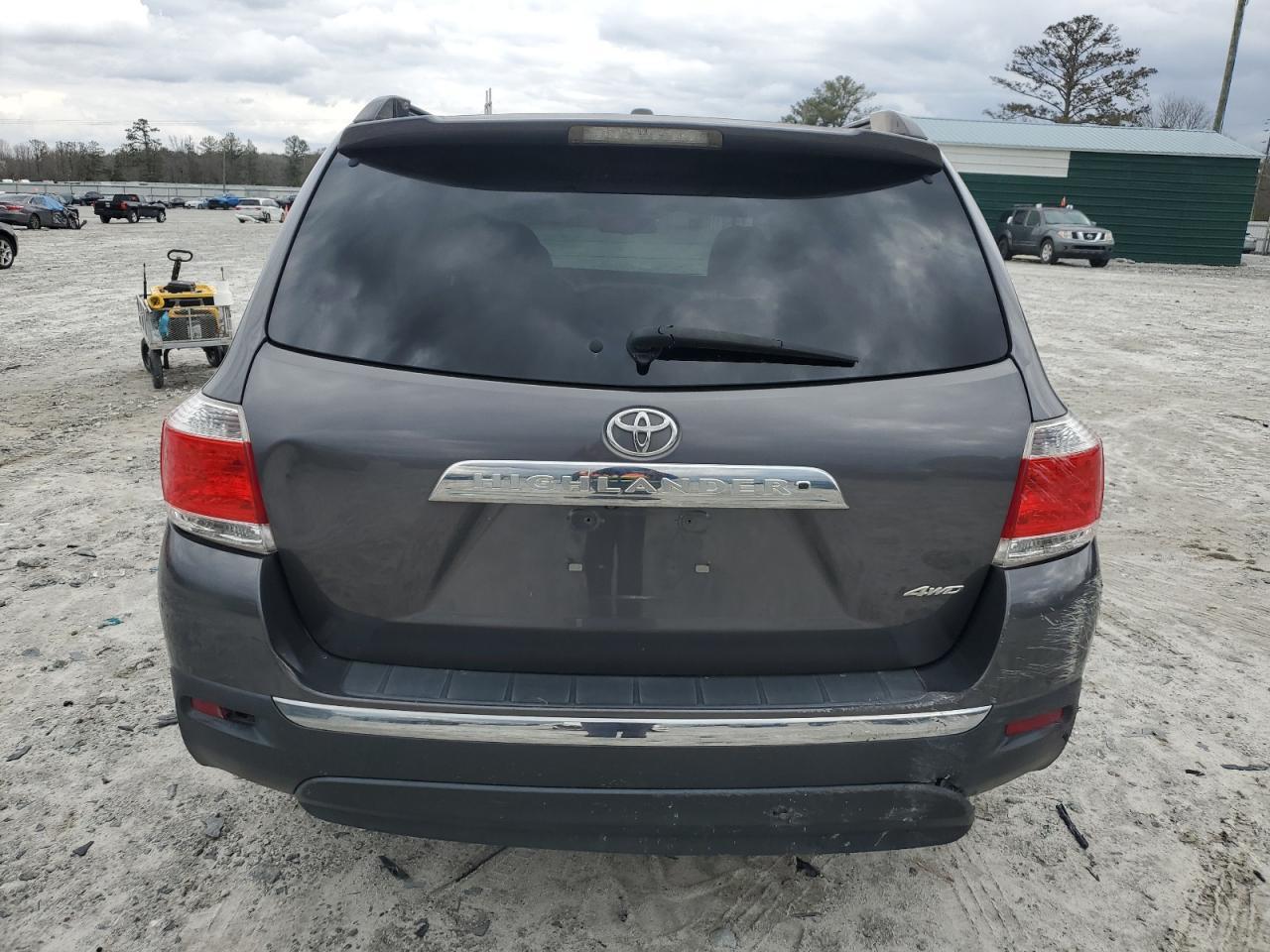 2011 TOYOTA HIGHLANDER - Image 6