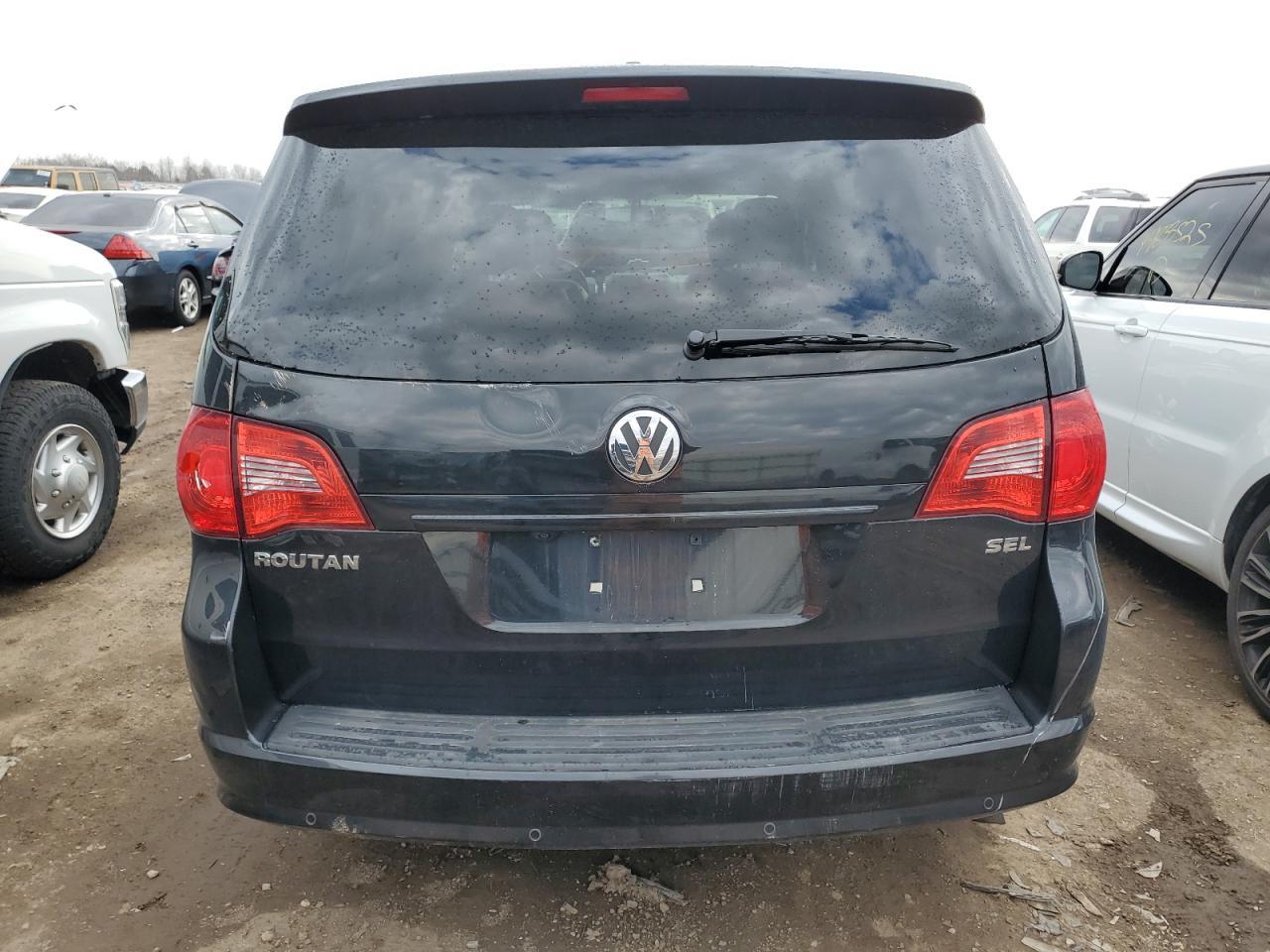 2013 VOLKSWAGEN ROUTAN SEL - Фото 6