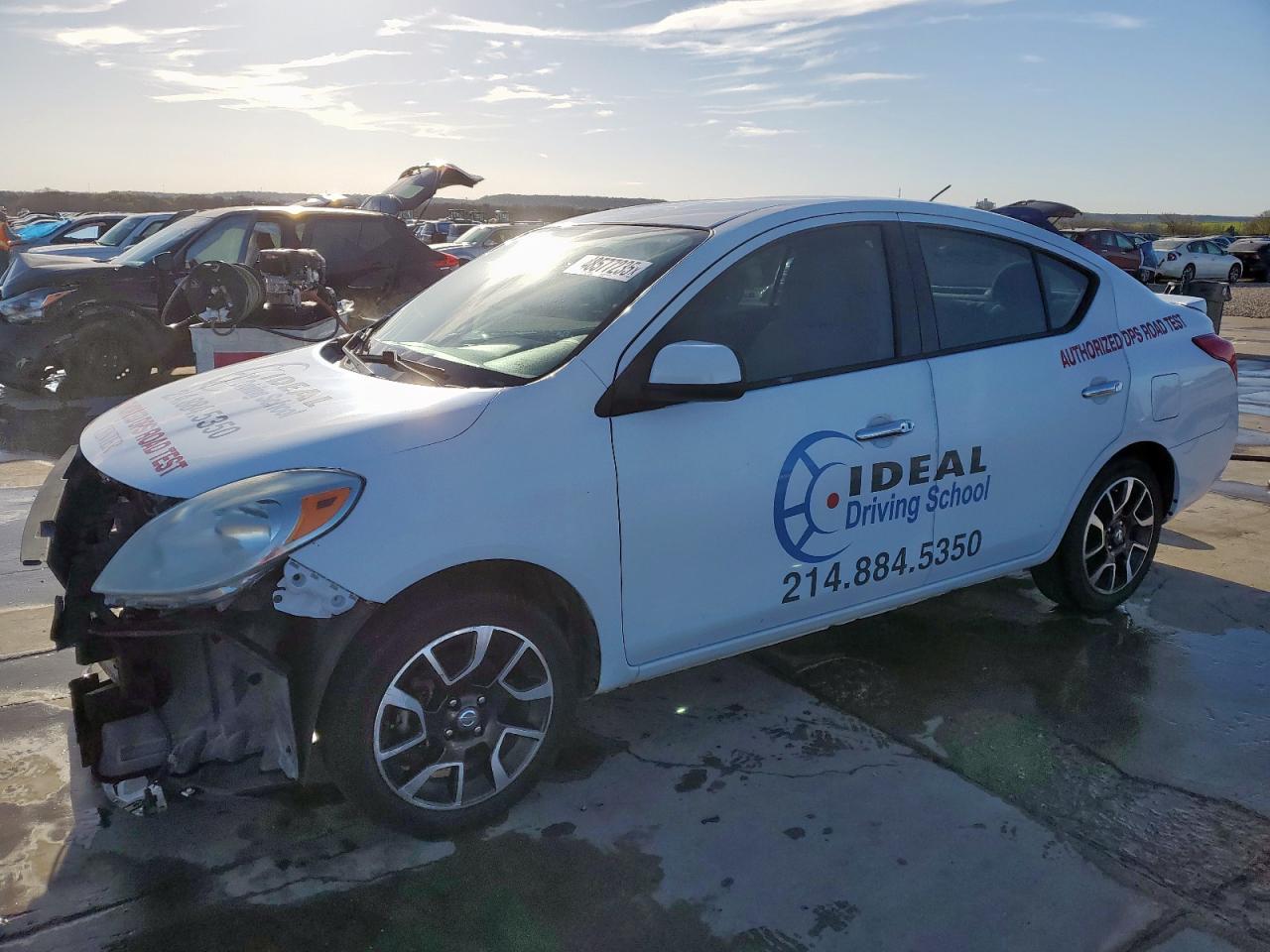 2014 NISSAN VERSA S