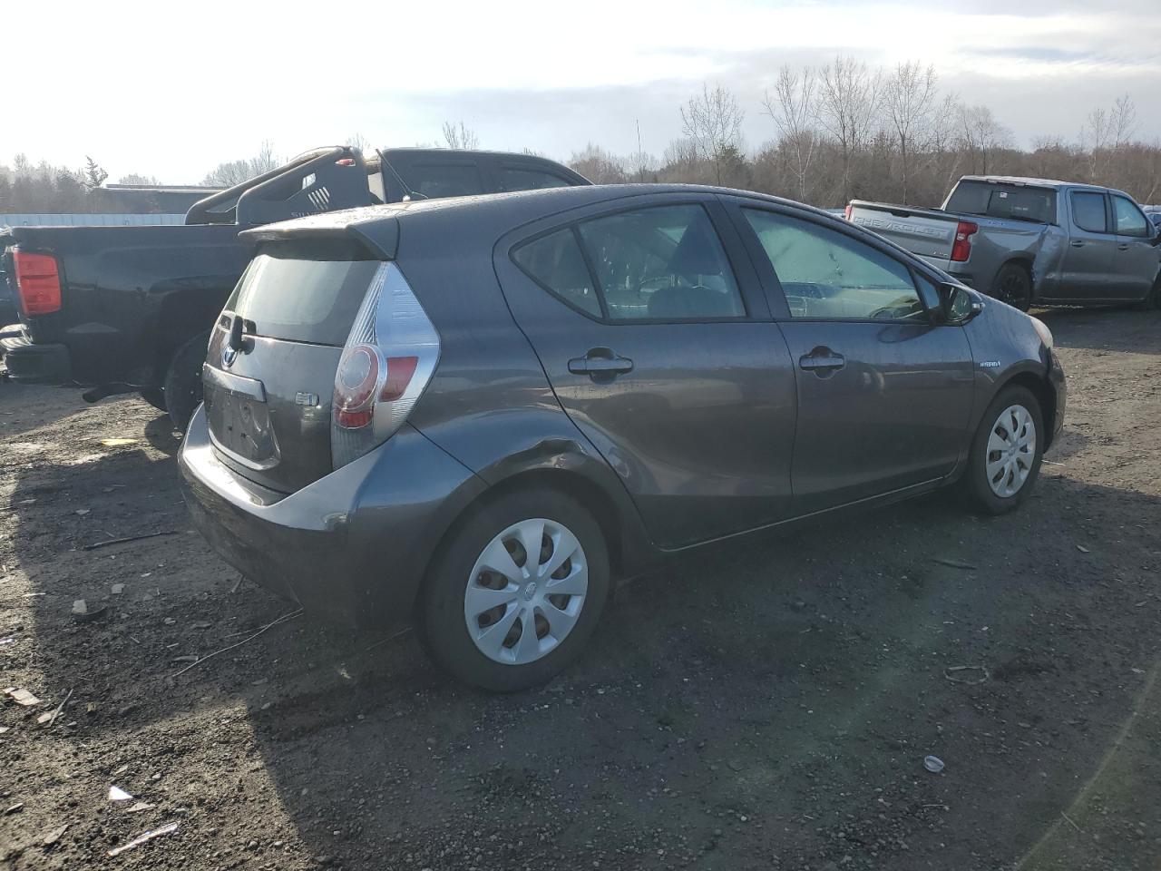 2013 TOYOTA PRIUS C - Фото 3