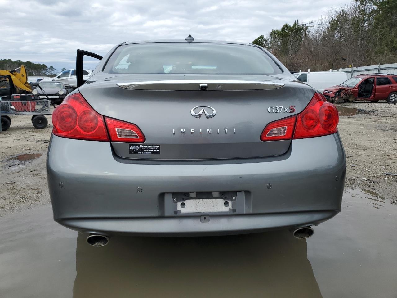 2012 INFINITI G37 - Image 6