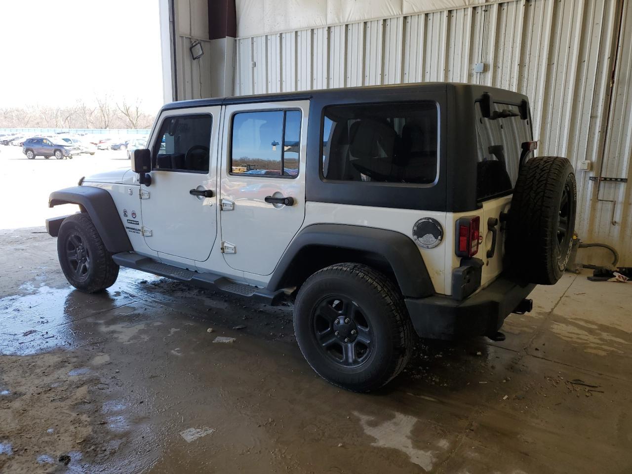 2015 JEEP WRANGLER U - Image 2