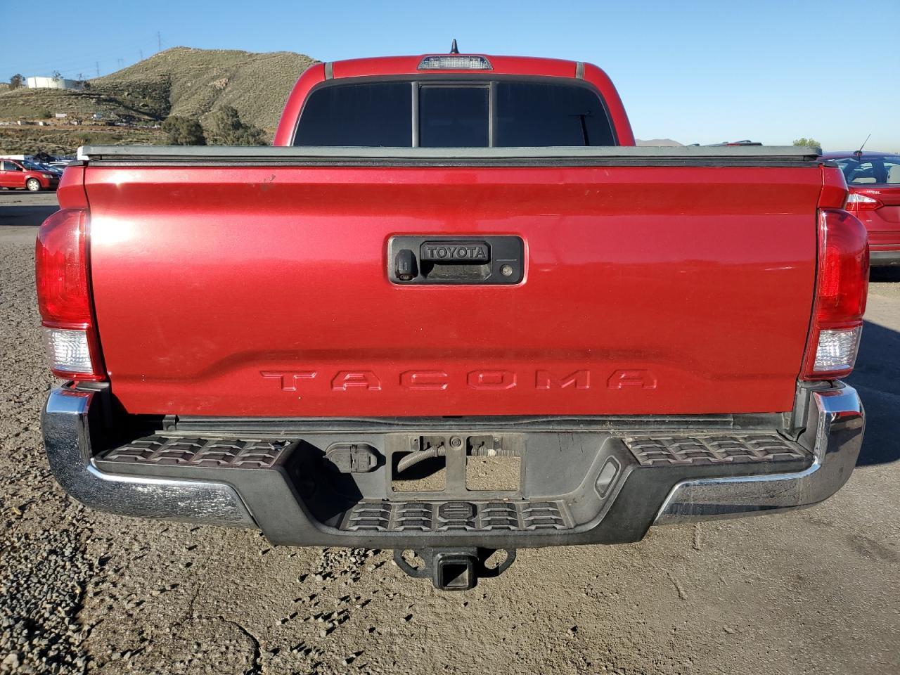 2017 TOYOTA TACOMA DOU - Фото 6