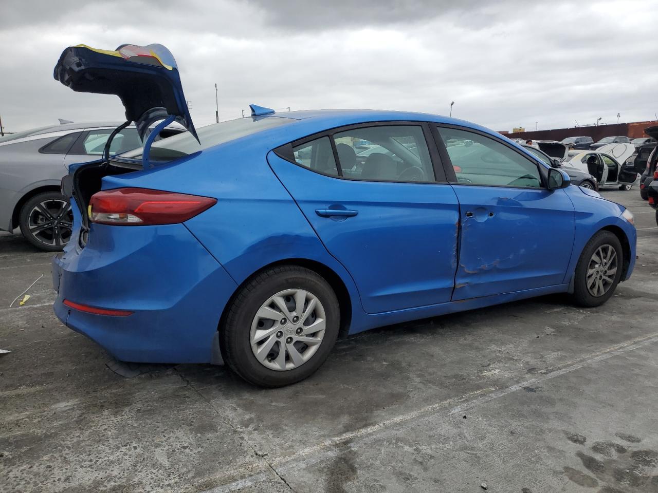 2017 HYUNDAI ELANTRA SE - Фото 3