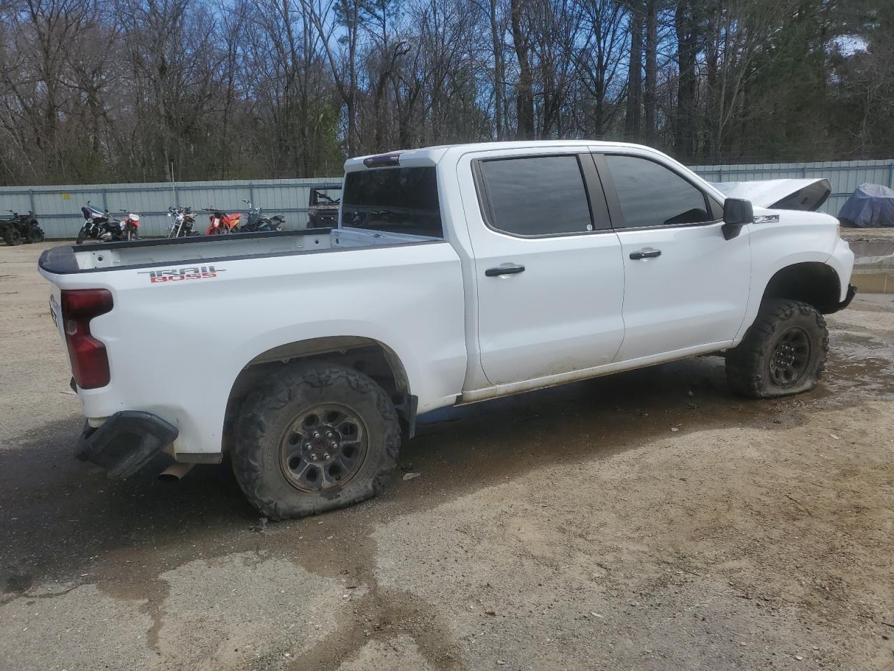 2023 CHEVROLET SILVERADO - Image 3