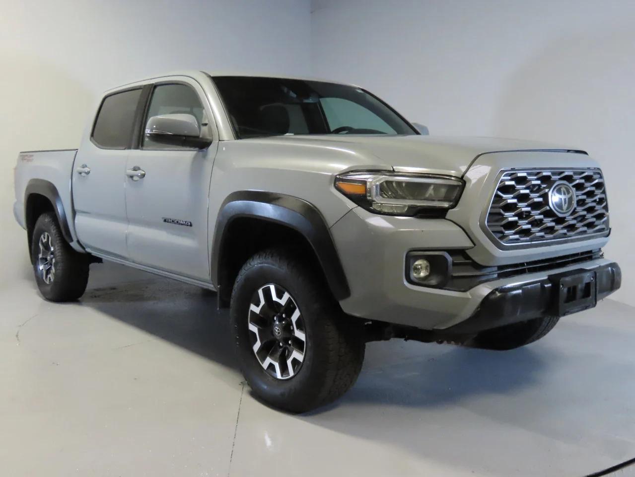 2020 TOYOTA TACOMA DOU