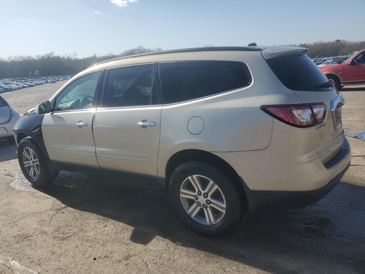 2015 CHEVROLET TRAVERSE L - Фото 2