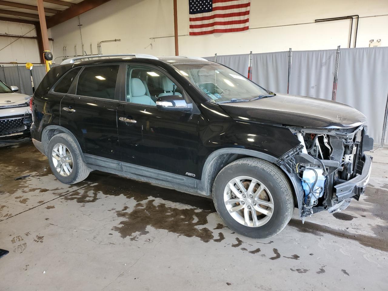 2015 KIA SORENTO LX - Image 4