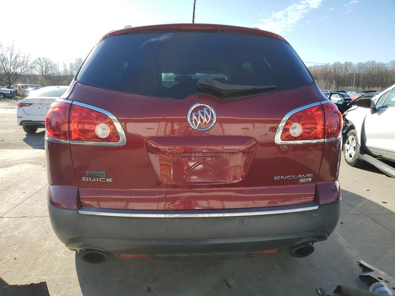 2011 BUICK ENCLAVE CX - Image 6