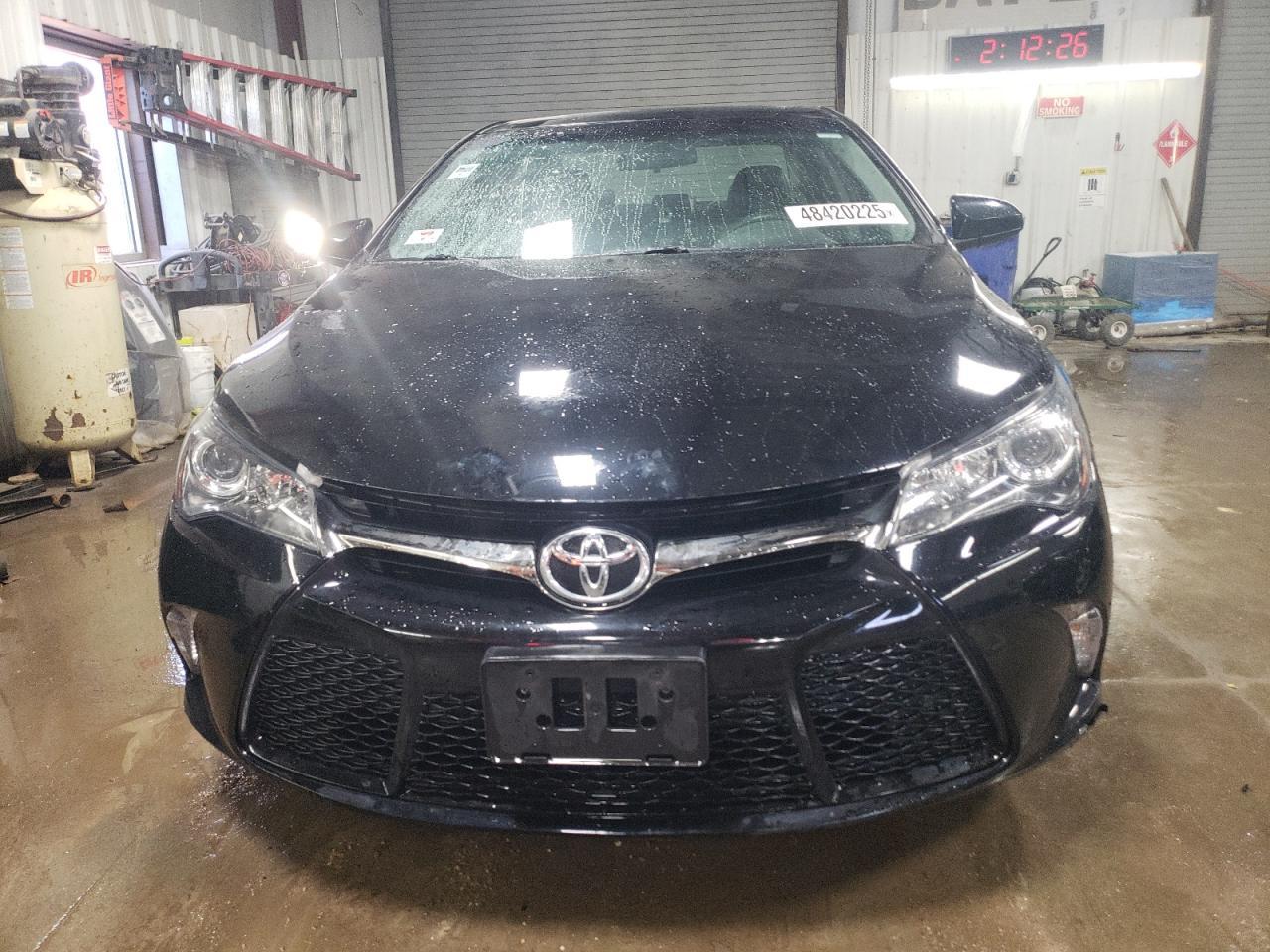 2017 TOYOTA CAMRY LE - Фото 5