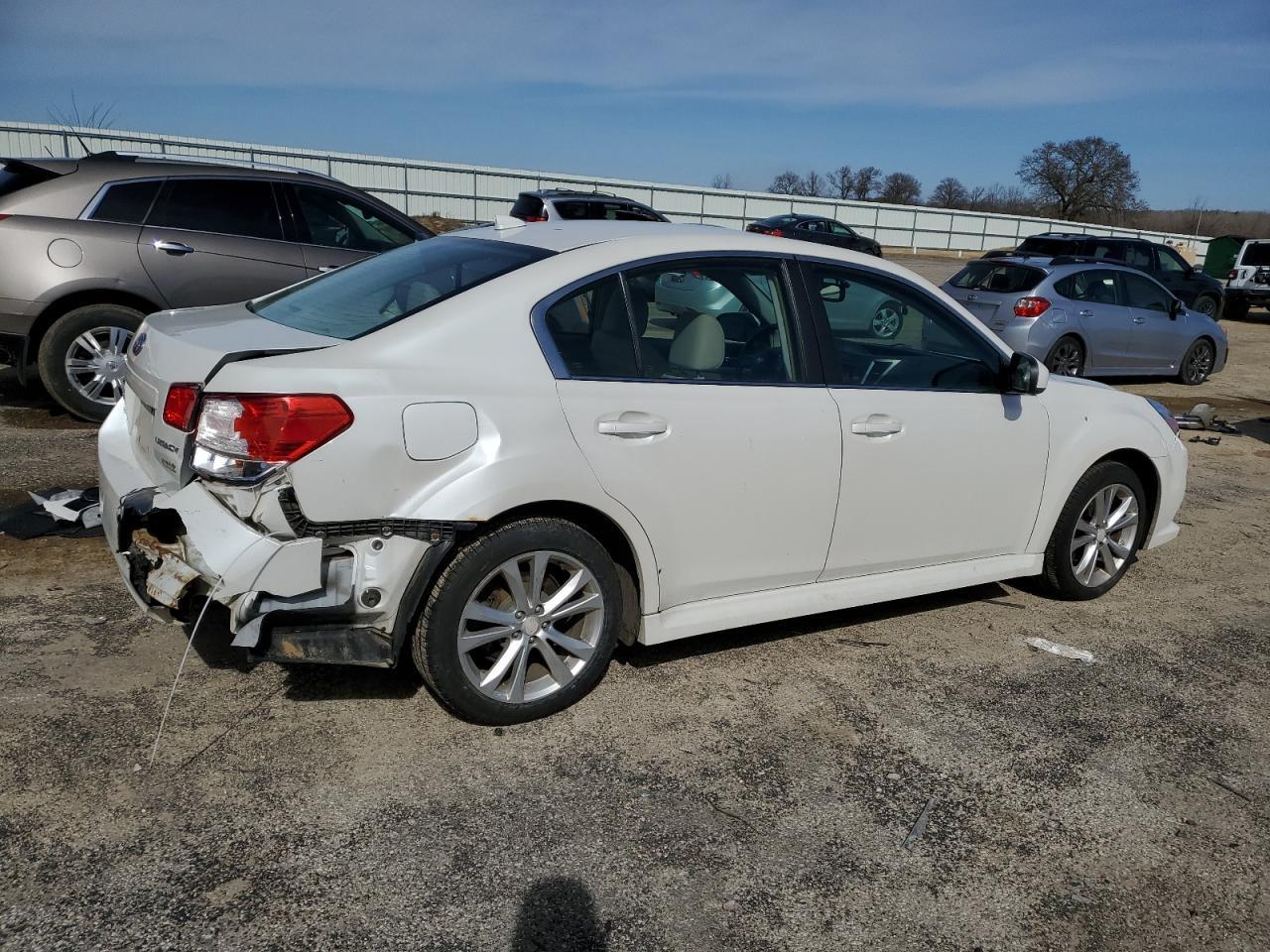 2014 SUBARU LEGACY 2.5 - Image 3