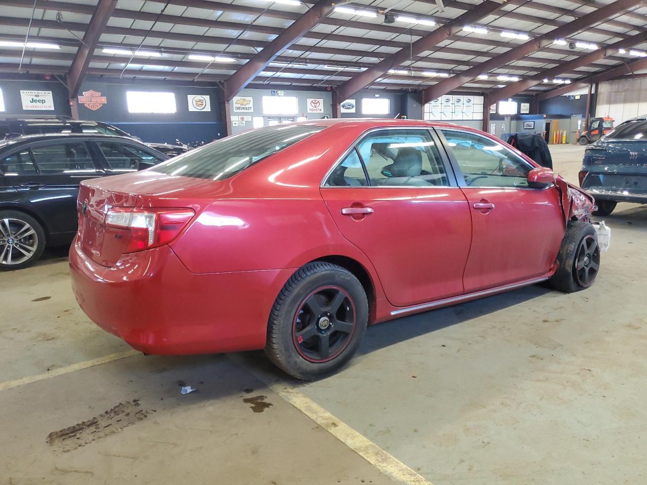 2012 TOYOTA CAMRY BASE - Фото 3