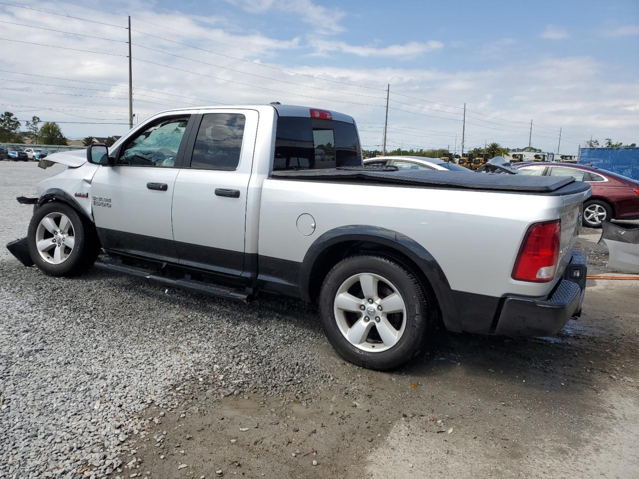 2017 RAM 1500 SLT - Image 2