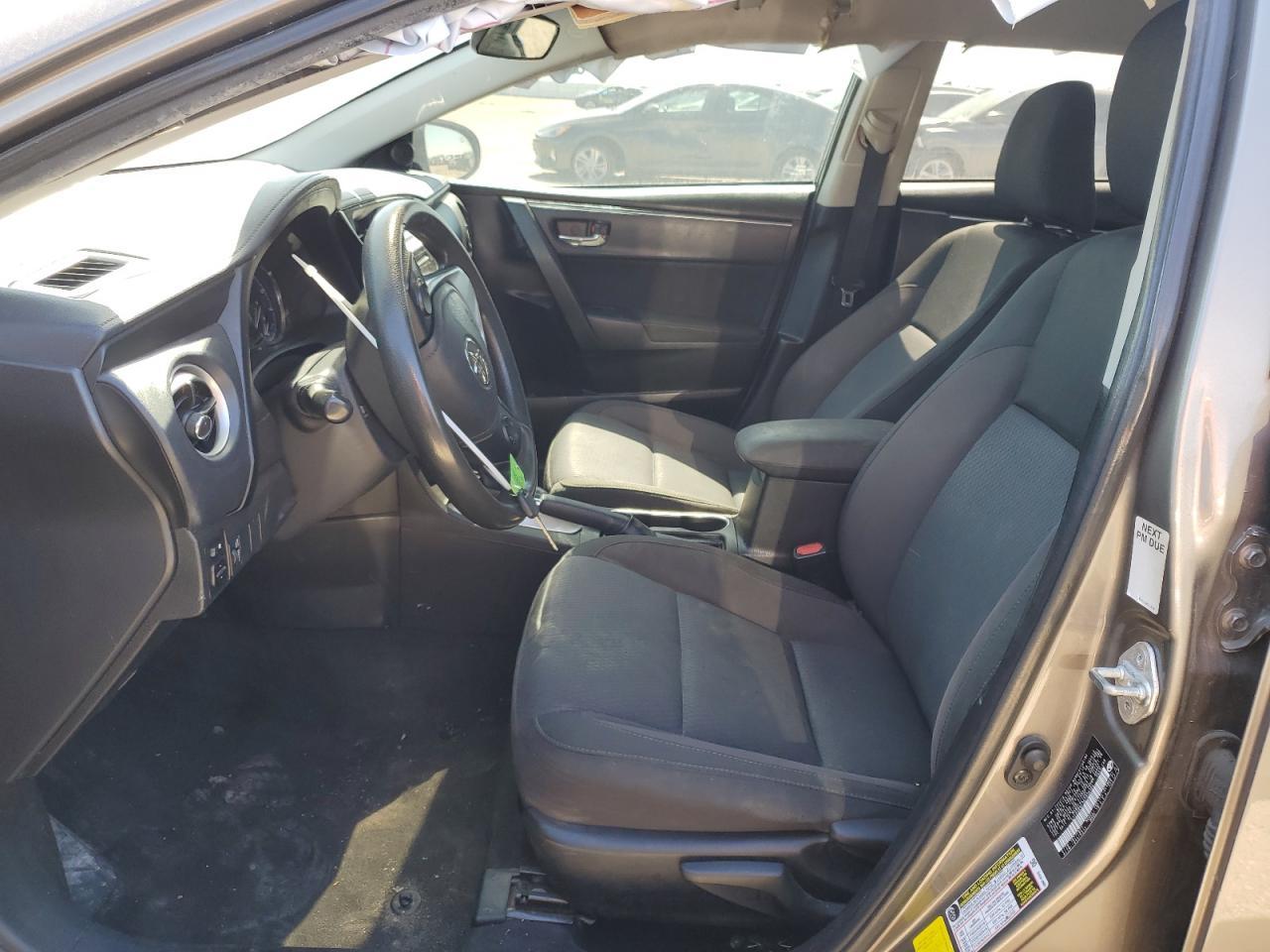 2019 TOYOTA COROLLA L - Фото 7