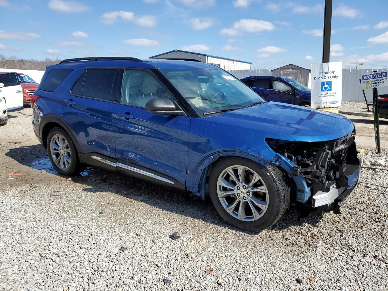 2022 FORD EXPLORER X - Image 4