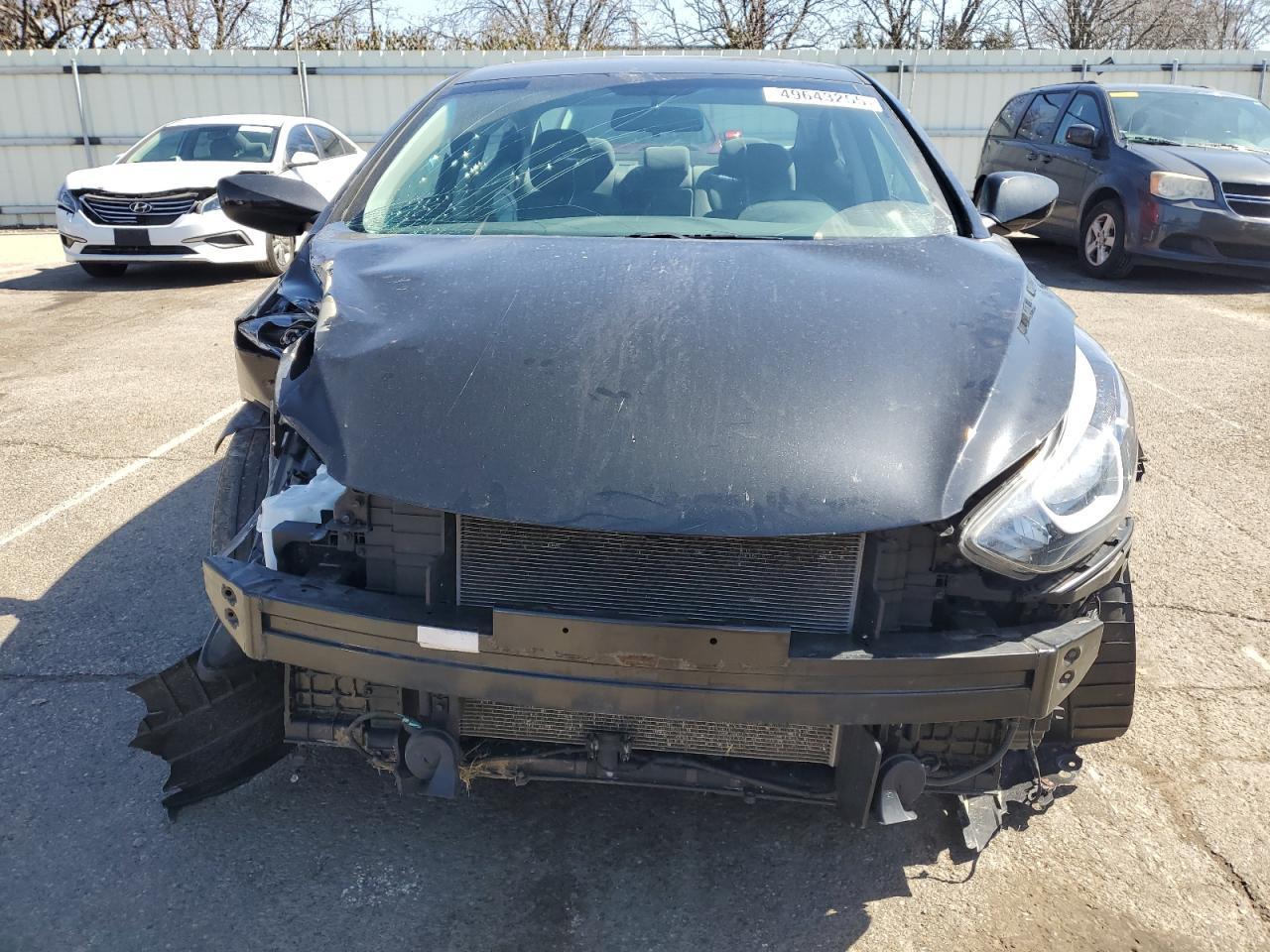 2015 HYUNDAI ELANTRA SE - Image 5