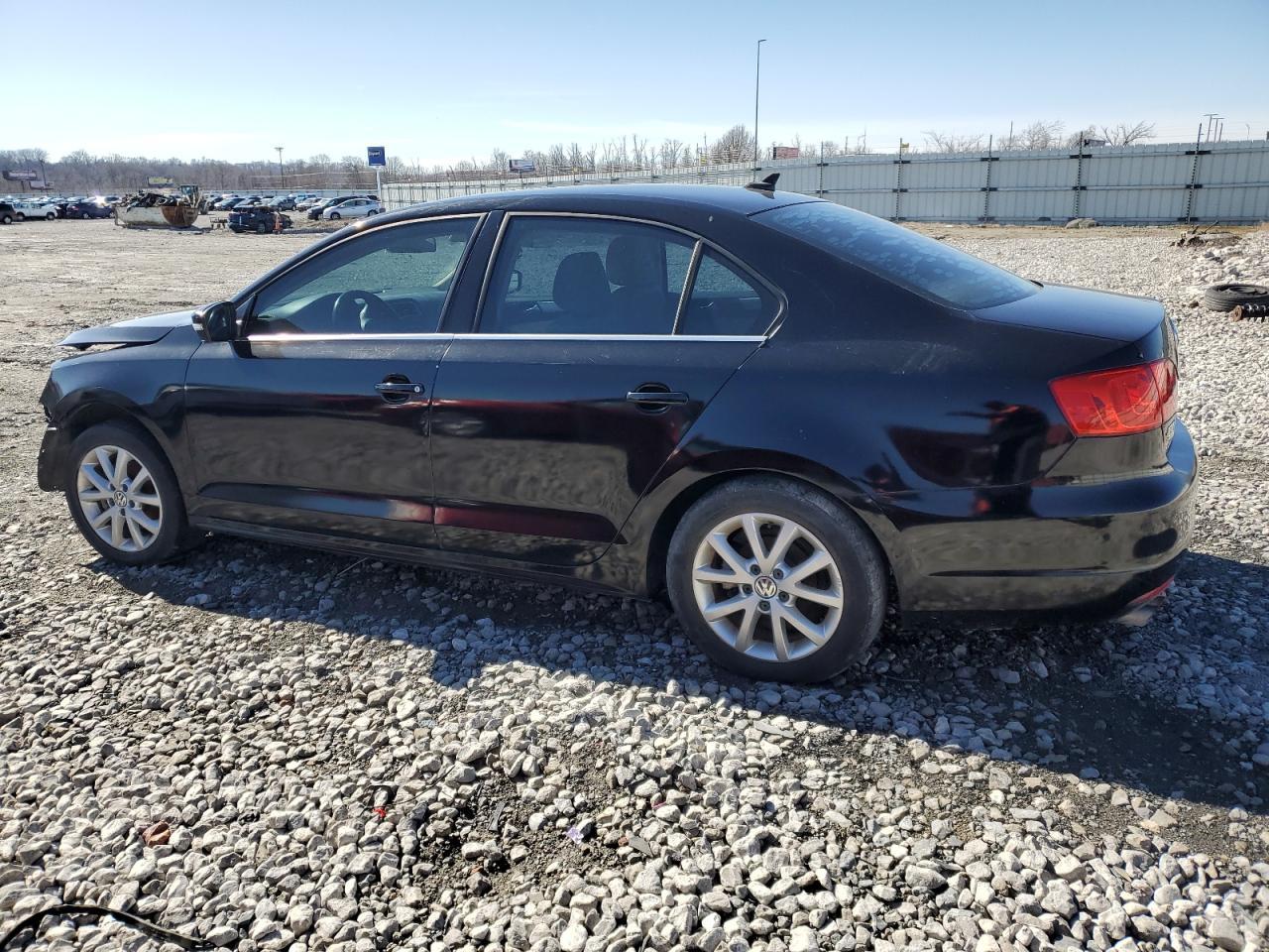 2014 VOLKSWAGEN JETTA SE - Image 2