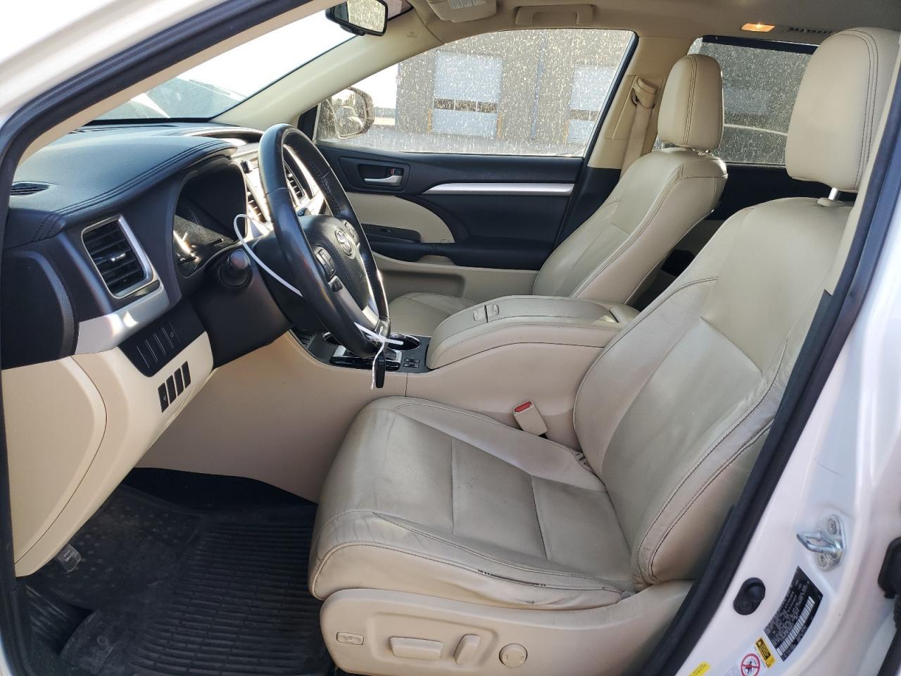 2015 TOYOTA HIGHLANDER - Фото 7