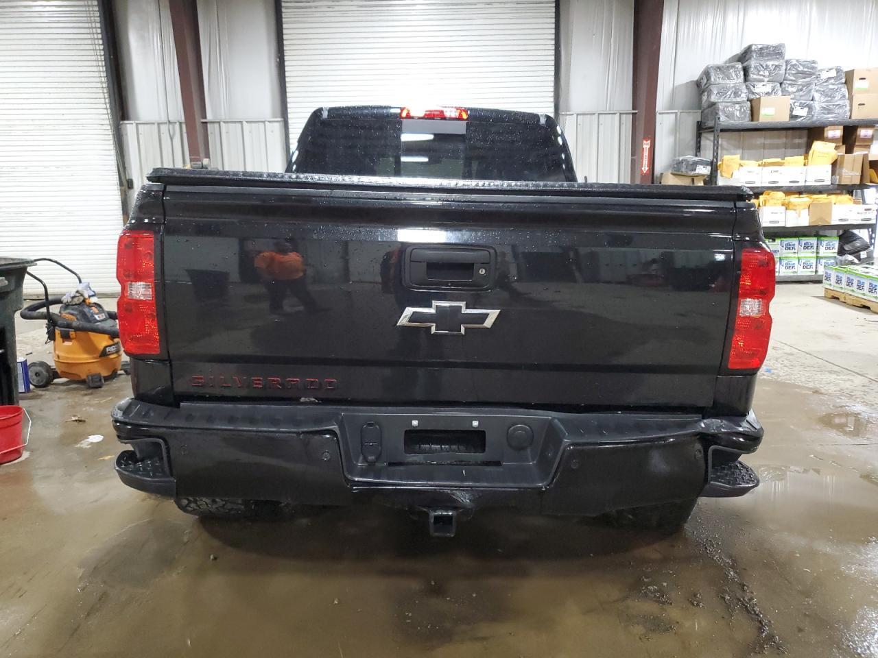 2017 CHEVROLET SILVERADO - Image 6