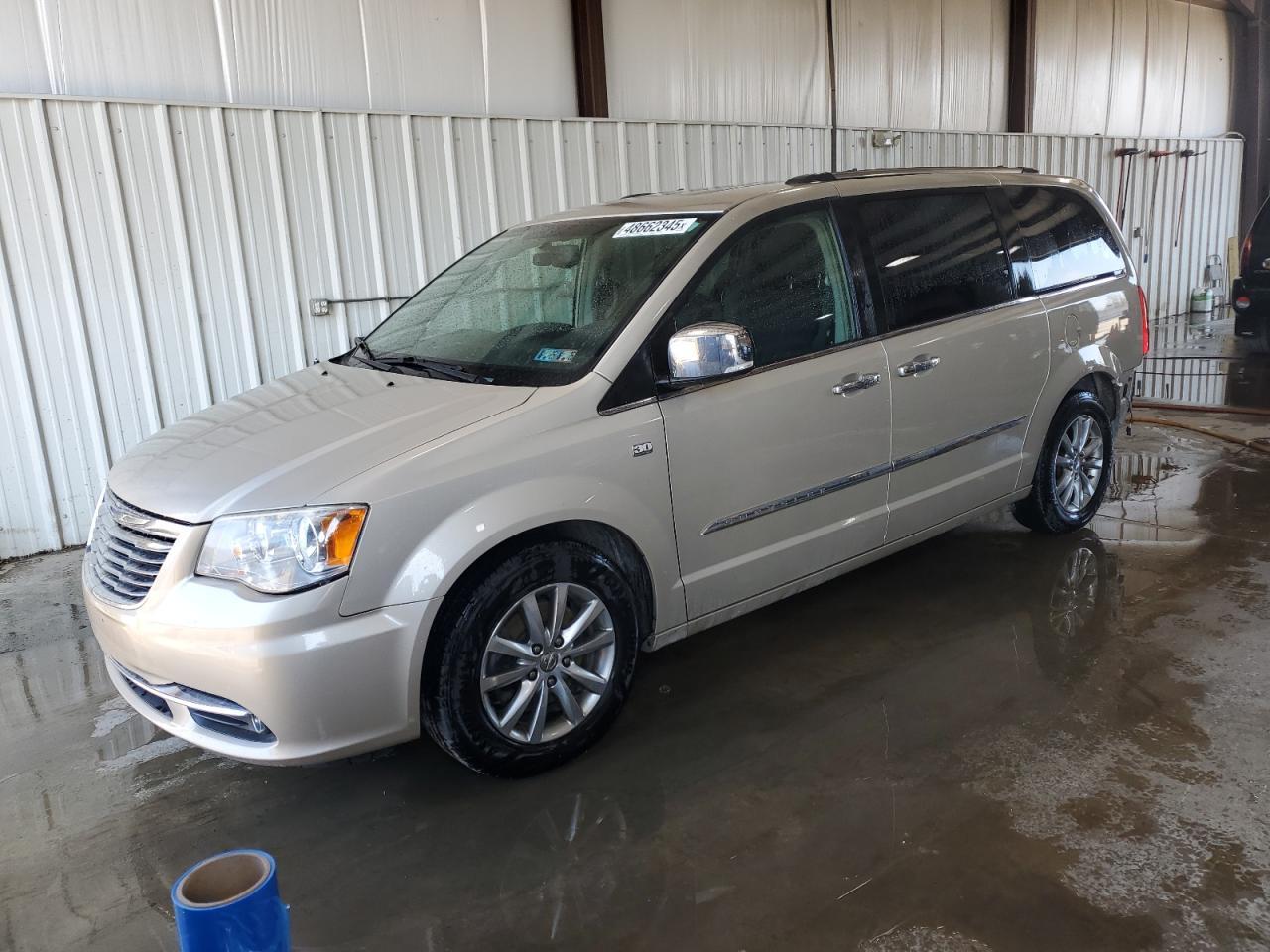 2014 CHRYSLER TOWN & COU