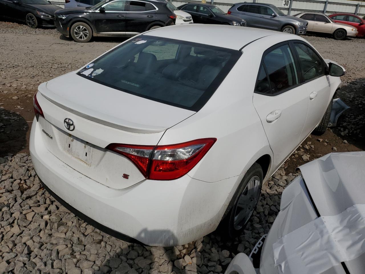 2015 TOYOTA COROLLA L - Фото 3