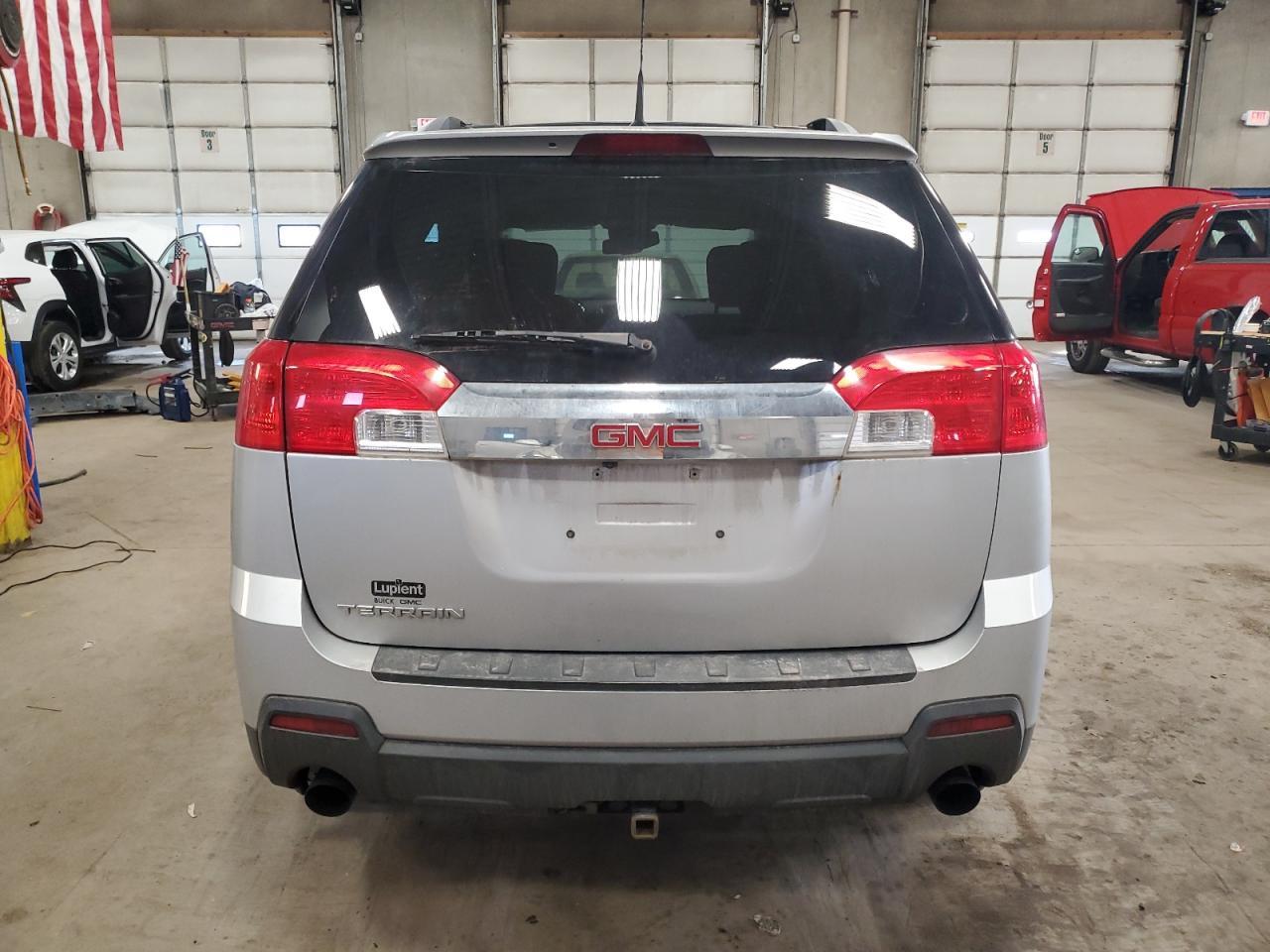 2012 GMC TERRAIN SL - Image 6