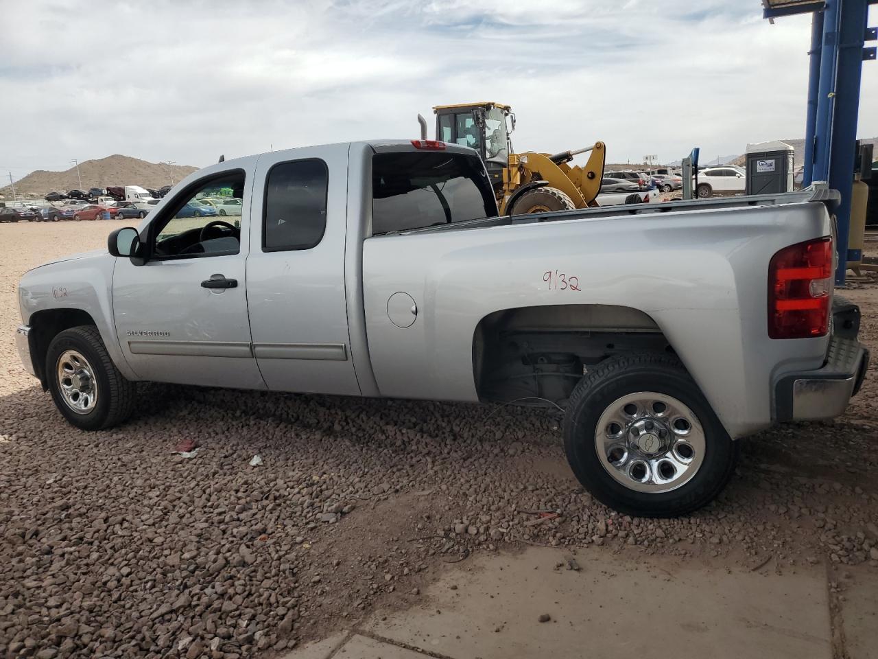 2012 CHEVROLET SILVERADO - Image 2