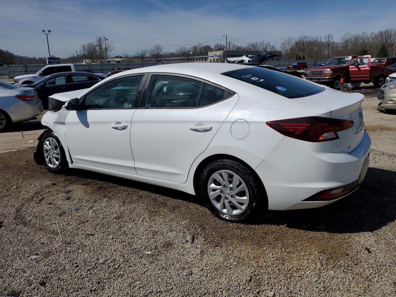 2019 HYUNDAI ELANTRA SE - Фото 2
